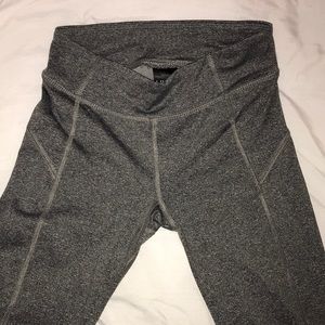 LIVE LOVE DREAM 3/4 Length Leggings